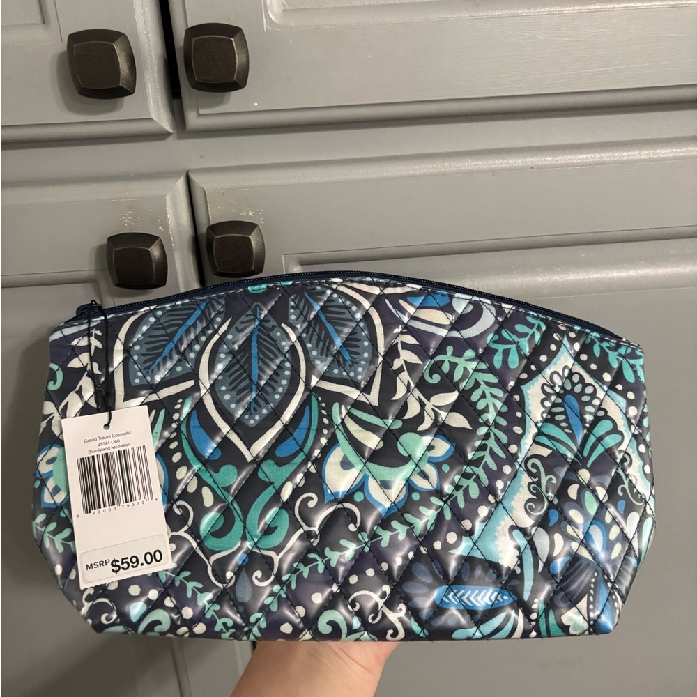 BNWT Vera Bradley Blue and Green Cosmetic Bag